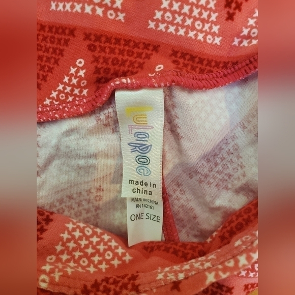 Lularoe leggings, Valentines themed, Xs & Os, One Size - Picture 4 of 4